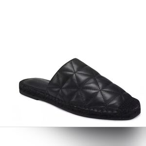 AEROSOLES Olson Black Quilted Mule Slippers Sz.6.5
